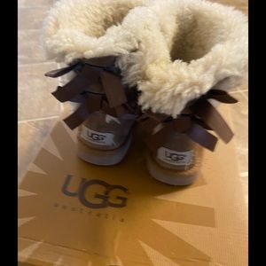 COPY - Ugg Bailey bow boots